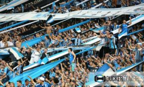 ENQUANTO OS CÃES LADRAM O CAVALO PATEIA | Por Carlos Josias