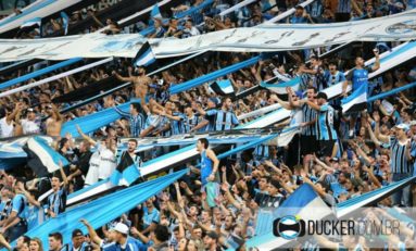 ENQUANTO OS CÃES LADRAM O CAVALO PATEIA | Por Carlos Josias