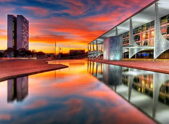 Fascínio do Poder Político | Por Dilmar Isidoro