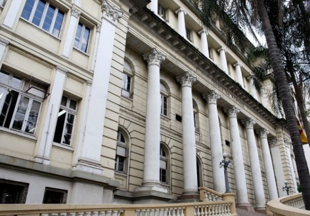 92% dos servidores do Executivo do RS vão receber, hoje, seus salários de fevereiro | Por Polibio Braga