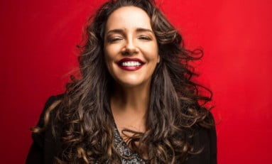 Ana Carolina chega a Porto Alegre com a turnê Fogueira em Alto Mar em única apresentação dia 14 de julho