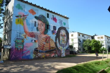 Projeto Arqueologia do Caminho apresenta fotos e materiais coletados em várias cidades do mundo