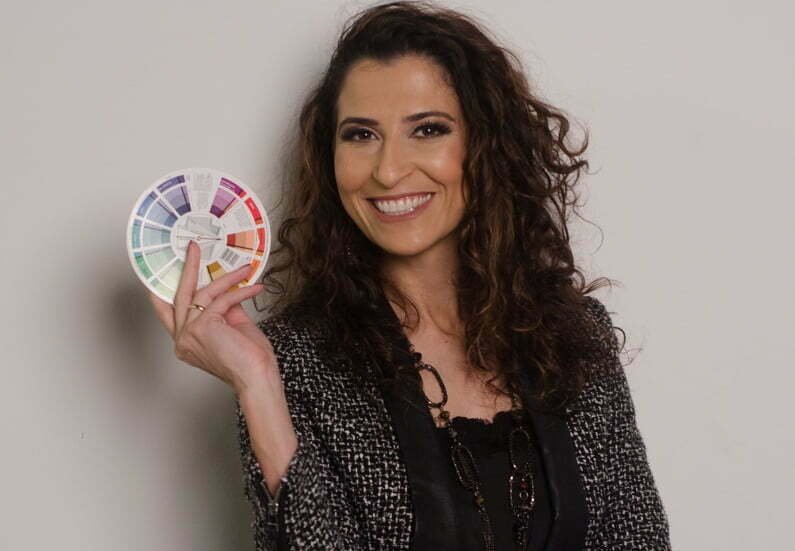 Curso de consultoria de imagem e marketing digital para mulheres