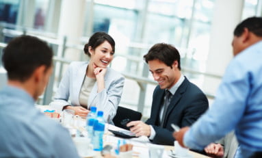 CI lança programas de educação executiva para profissionais brasileiros