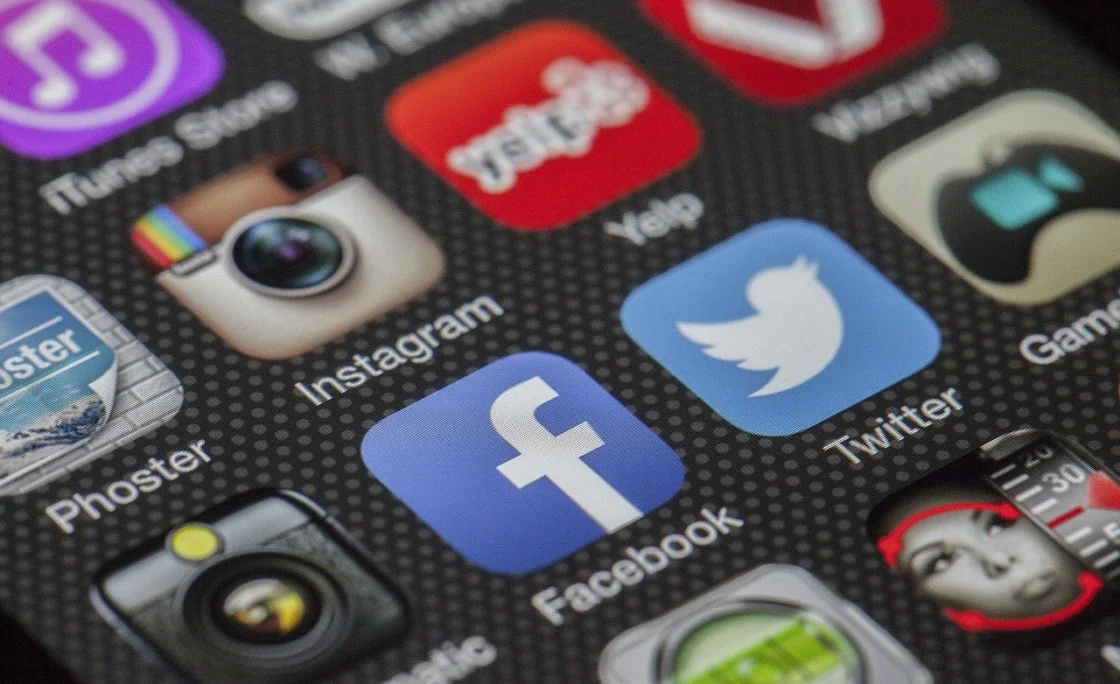 Deepfakes, robôs, instagram e bullying: Para onde estamos indo?