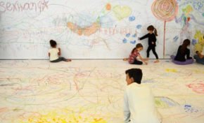 Misturando movimentos de dança com desenho, projeto Desenhança volta ao Instituto Ling neste sábado