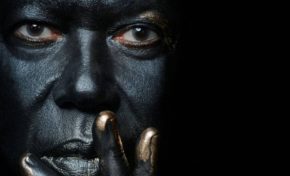 Djavan segue na estrada com o show Vesúvio em 2020