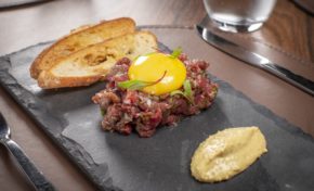 Mirá inaugura operação de jantar