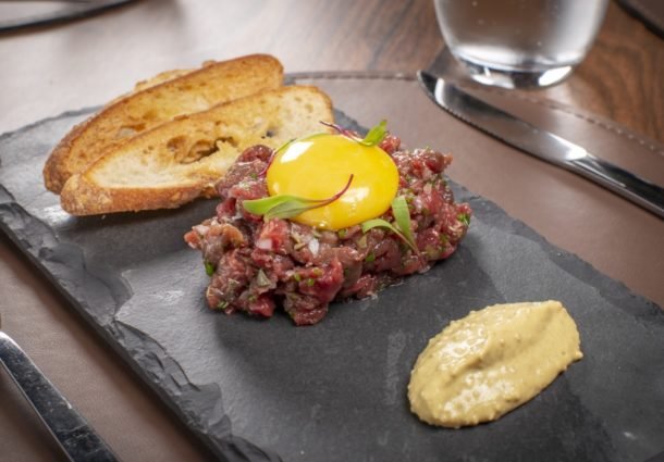 Mirá inaugura operação de jantar