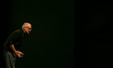 Charles Watson volta a Porto Alegre para falar sobre criatividade