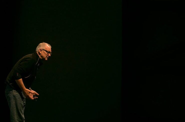 Charles Watson volta a Porto Alegre para falar sobre criatividade