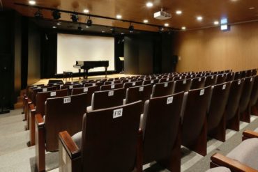 Projeto gratuito aproxima crianças e adolescentes da música clássica