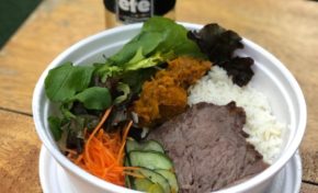 Conceito delivery e take away ganham força na crise