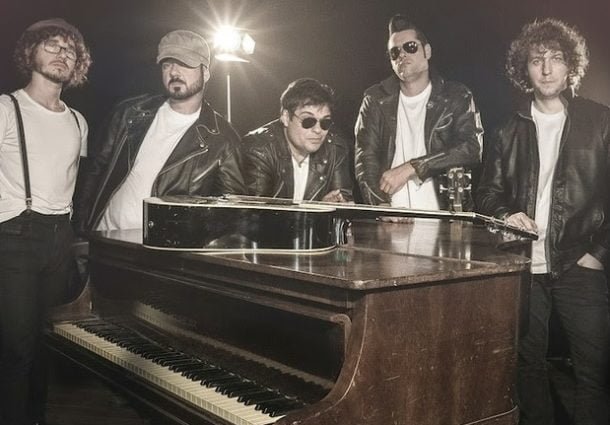 Tequila Baby lança versão acústica do hit Velhas Fotos e anuncia live para arrecadar doações