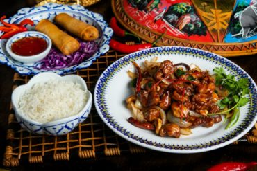 Koh Pee Pee lança dois menus Sawadee para delivery