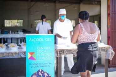 Projeto na Restinga já distribuiu mais de 8 mil refeições para pessoas em vulnerabilidade social   