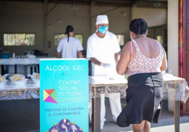 Projeto na Restinga já distribuiu mais de 8 mil refeições para pessoas em vulnerabilidade social   