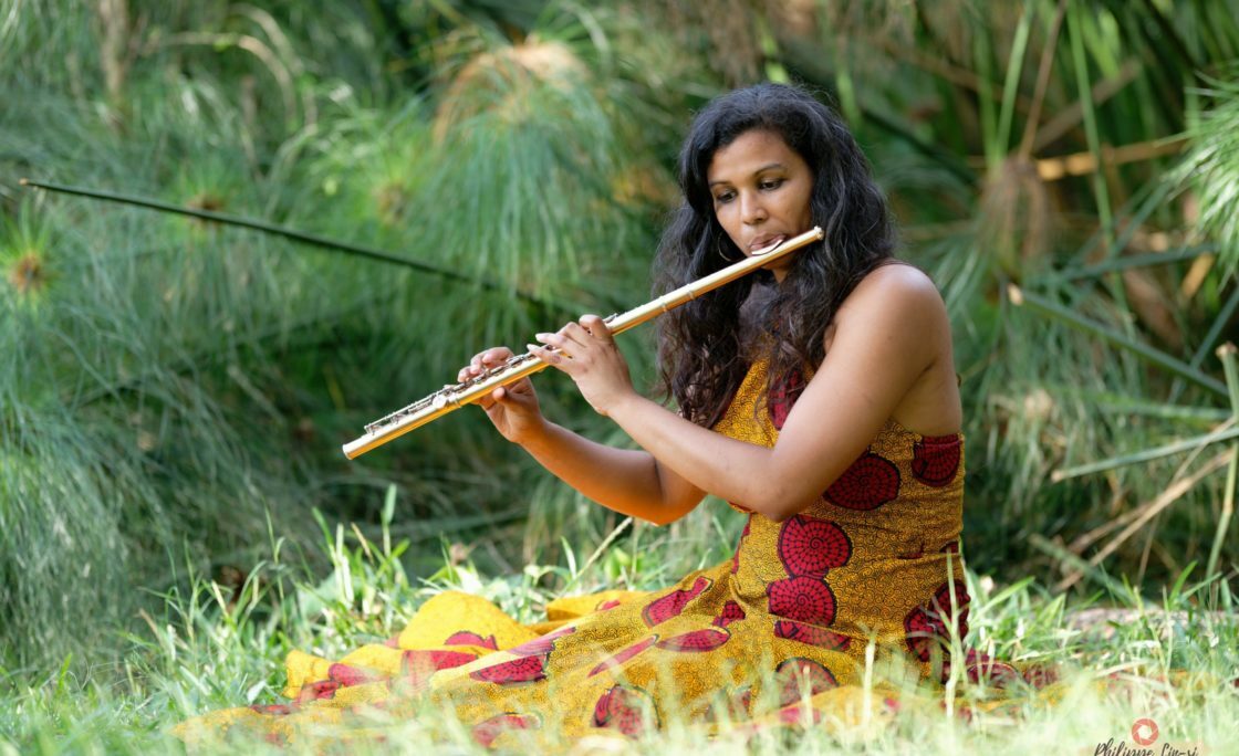 Aliança Francesa Porto Alegre promove concerto online com a flautista francesa Solehya