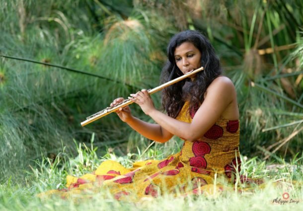 Aliança Francesa Porto Alegre promove concerto online com a flautista francesa Solehya