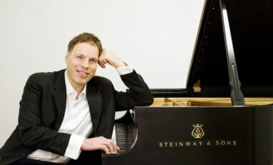 Pianista israelense Alon Goldstein prepara recital virtual para o público brasileiro