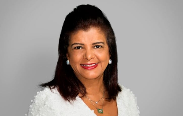 Luiza Trajano é embaixadora da Causa Rosa do Imama-RS