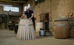 Revisitando os 145 anos da imigração, documentário "Revisitando os 145 anos da imigração, documentário "Legado Italiano" estreia em 19 de novembro estreia em 19 de novembro