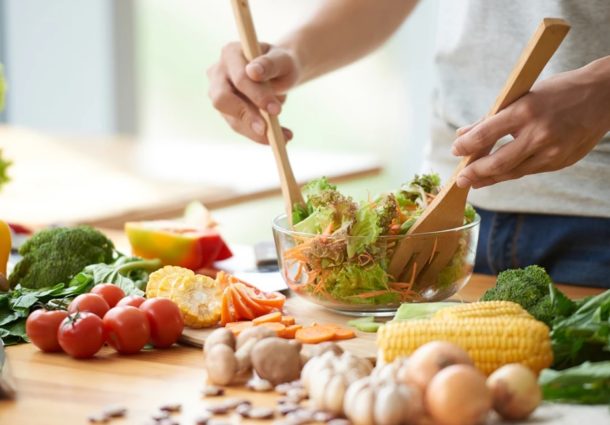 Prazo prorrogado: E-book do Mesa Brasil Sesc recebe inscrições de receitas com aproveitamento integral de alimentos até 25 de novembro