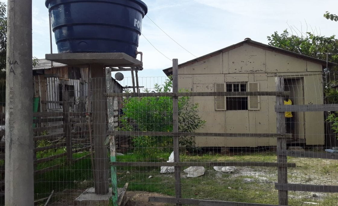 Campanha instala 12 reservatórios de água para moradores da Ilha do Pavão