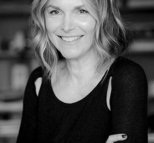 Claudia Schroeder lança livro de poesias em live do Instituto Ling no dia 21 de maio