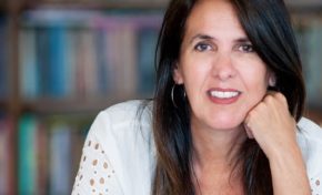 Martha Medeiros é patrona da 15ª feira do livro do Colégio João Paulo I – Higienópolis