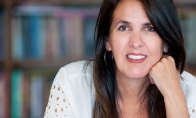 Martha Medeiros é patrona da 15ª feira do livro do Colégio João Paulo I – Higienópolis