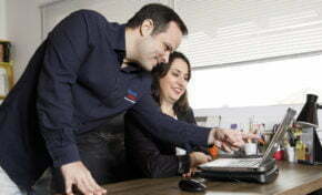 Aprendizado da língua inglesa cresce frente a oportunidade de trabalho online em outros países