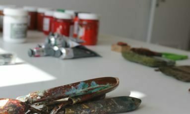 Gravura Galeria de Arte inaugura espaço coworking para artistas em Porto Alegre