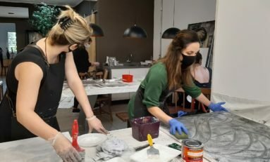 Oficina de Pintura Contemporânea no Verão com Ana Zavadil, na Gravura Galeria de Arte