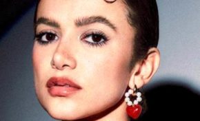 Manu Gavassi chega a Porto Alegre com Turnê "Eu Só Queria Ser Normal”