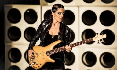 Teatro do Sesi recebe noite de jazz com shows do pianista cubano Roberto Fonseca e da baixista dinamarquesa Ida Nielsen