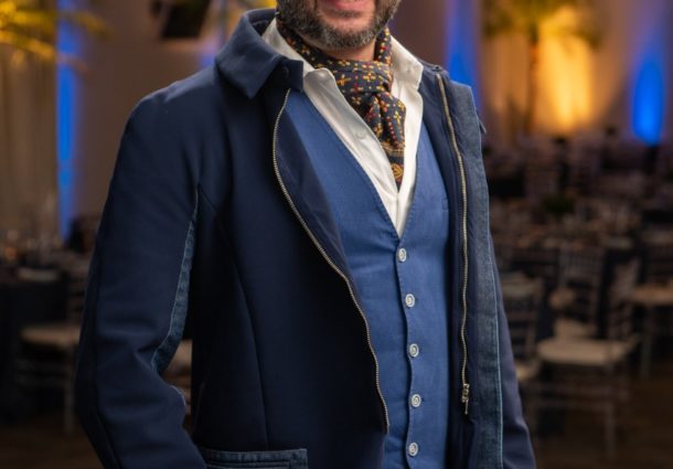 Estilista Teodoro Salazar veste equipe Tonederm no lançamento da Estação NÍOO 