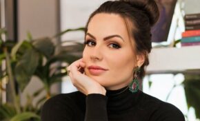 Segunda fase da trilogia Infinito ganha lançamento em Porto Alegre com a publicação Momento da escritora Lucia F. Moro