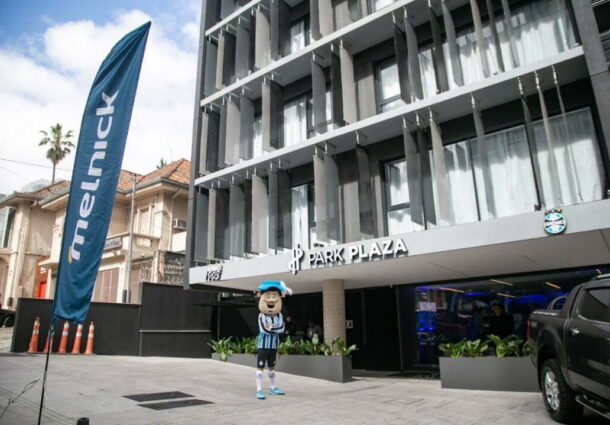Hotel do Grêmio é o point da torcida nos jogos do Gaúchã