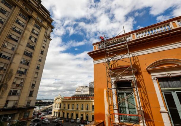 Tintas Renner inclui a cor do Paço Municipal da capital em seu mix de cores em homenagem aos 251 anos da cidade