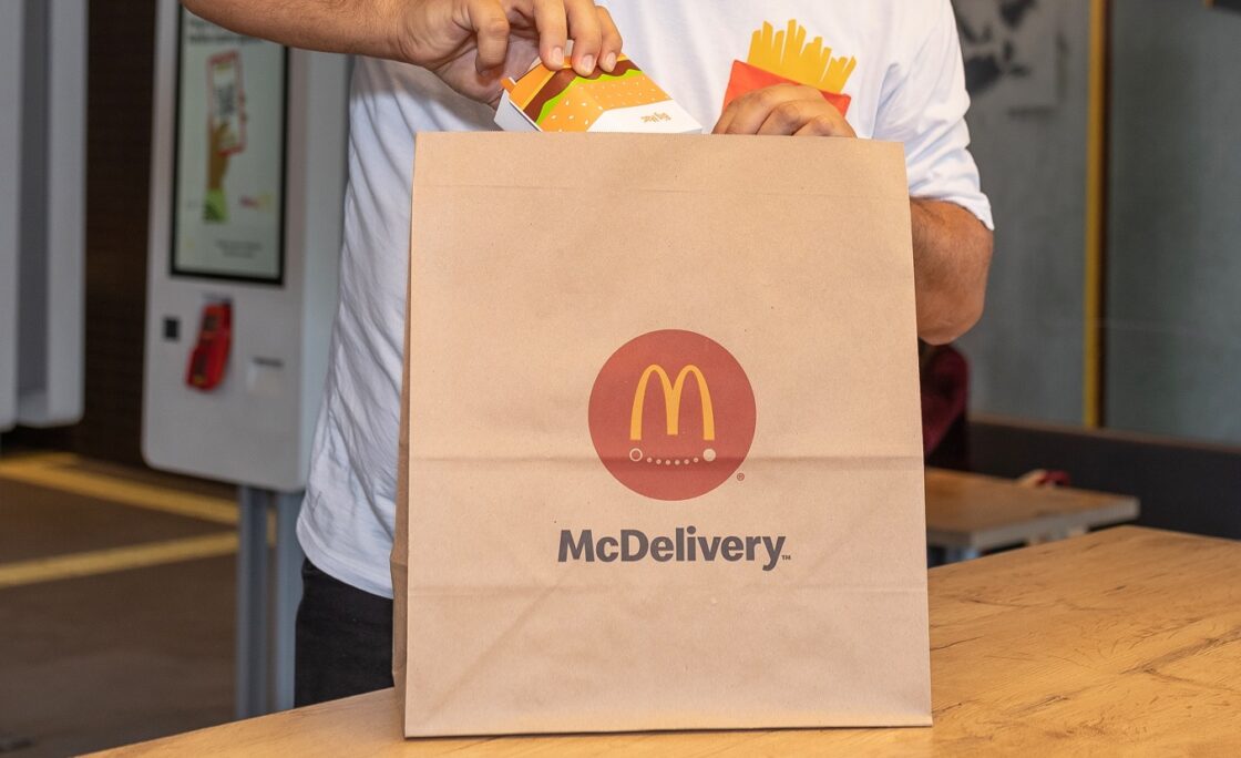 Sem descartáveis plásticos no delivery, McDonald’s se junta à iniciativa Amigos da Natureza do iFood