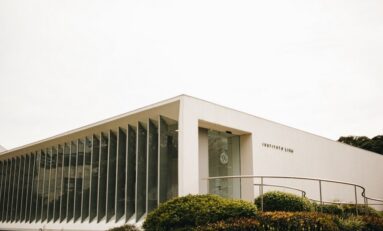 Instituto Ling oferece formações gratuitas de literatura, história da arte e música para professores da rede pública