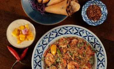 Koh Pee Pee comemora 34 anos com novos pratos no mês de seu aniversário