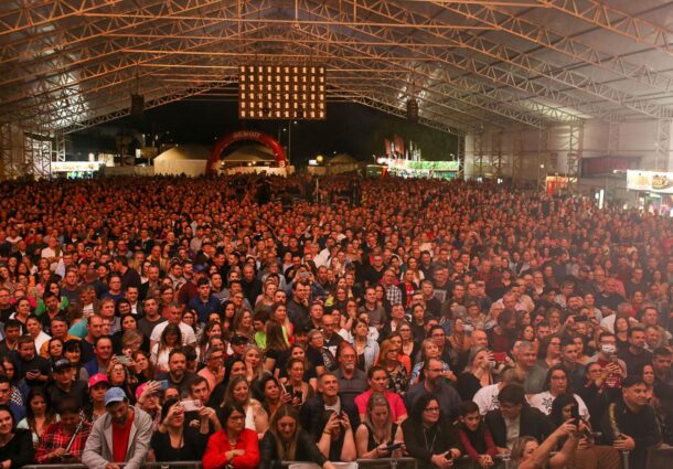 Tradicional Festa Nacional do Moranguinho anuncia agenda de shows na edição de 2023