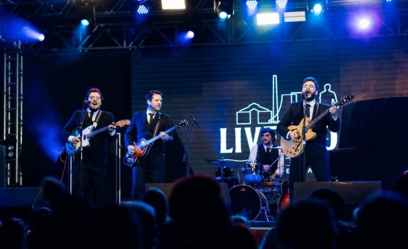 Esquenta Dia Mundial do Rock: Sgt. Peppers Pub tem noite em homenagem aos Beatles