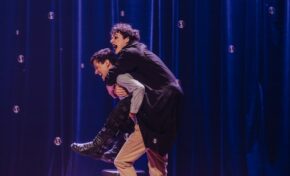 Espetáculo Adolescer realiza sessão especial no Dia dos Pais