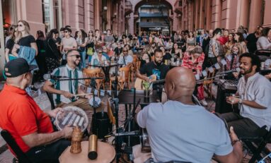 Integrando as comemorações de aniversário da Casa de Cultura Mario Quintana, quinta edição do Samba do Quintana ocorre no domingo, 01 de outubro 