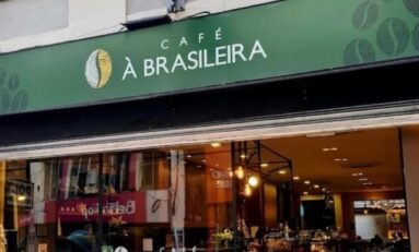 Café à Brasileira lança Painéis com imagens históricas da Feira do Livro de Porto Alegre