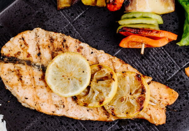 O futuro eno resort já conta com restaurante, wine garden e sky bar. Receitas com peixes e frutos do mar integram o novo cardápio do espaço gastronômico do empreendimento