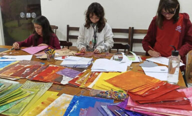 Centro Cultural 25 de Julho oferece oficinas natalinas de artesanato para crianças